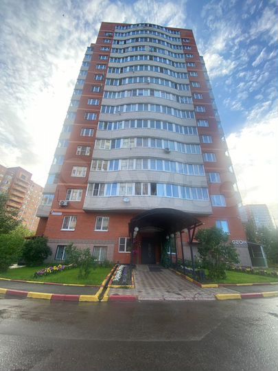 1-к. квартира, 52 м², 4/15 эт.