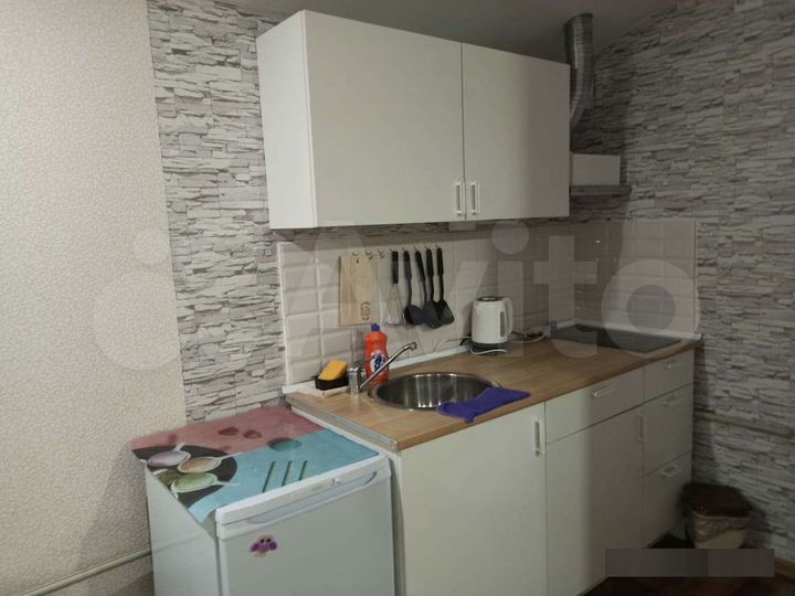 Комната 15 м² в > 9-к., 1/3 эт.