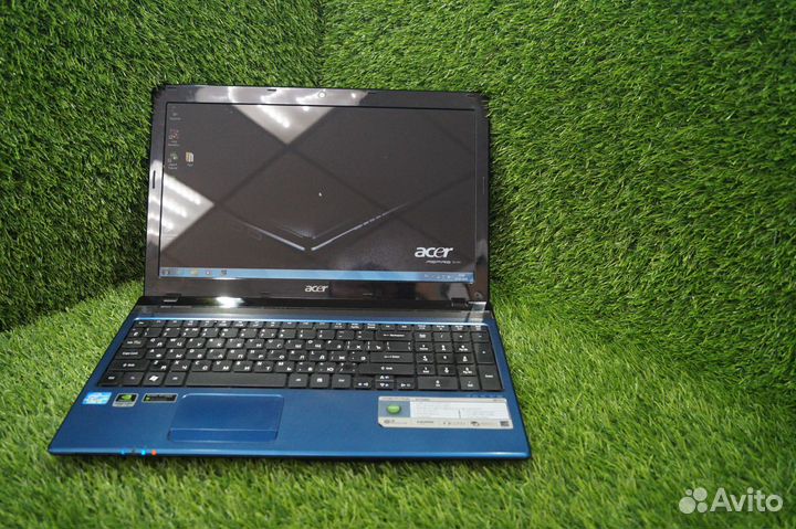 Практически как новый красивый синий Acer