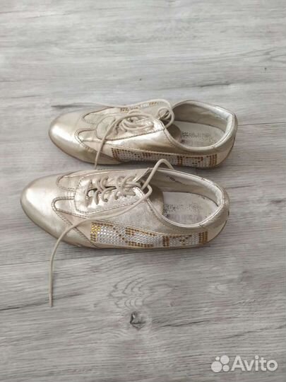 Ботинки женские 38 размера кожаные