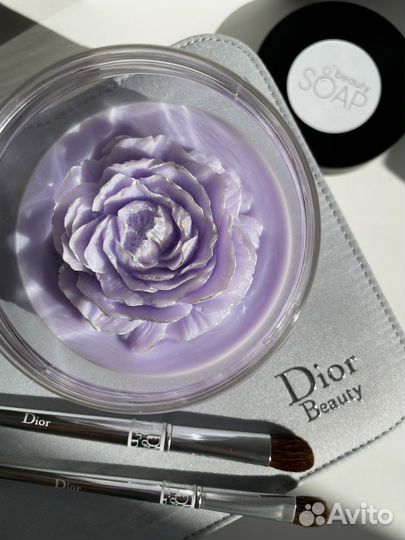 Мыло для очистки кистей в виде цветка