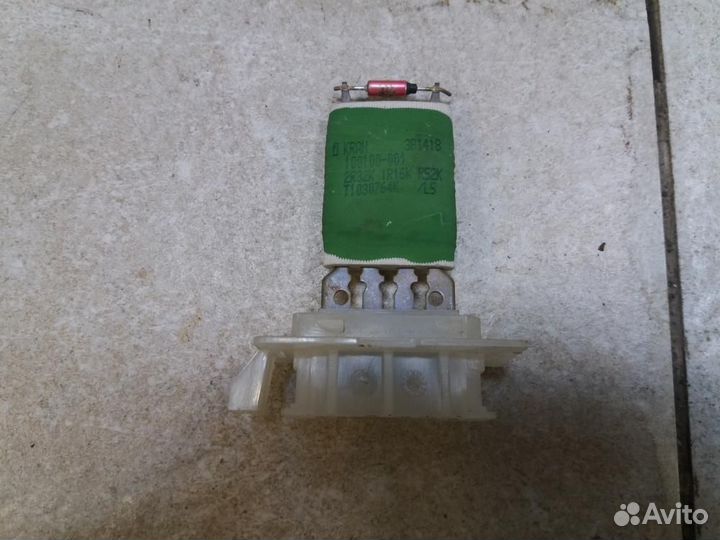 Резистор отопителя Nissan Terrano 3 D10 2014