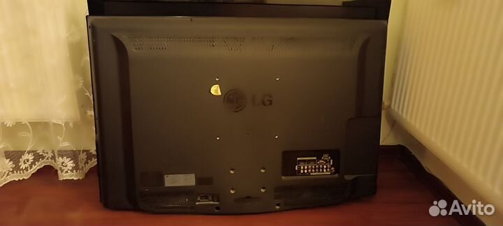 Два олдовых LG телевизора. True LG. Диагональ 42
