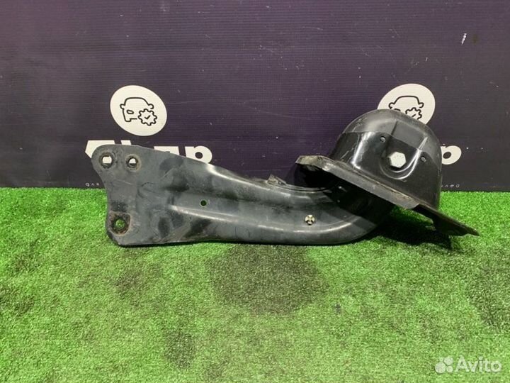 Рычаг подвески продольный задний правый Volkswagen