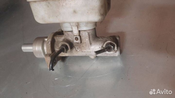 Главный тормозной цилиндр Audi A3 8L 1998 21027099