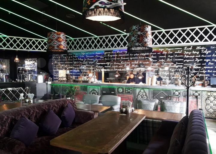 Продается действующий ресторан-караоке с оборудова