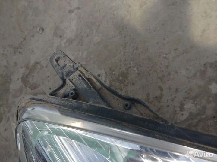 Фара правая Opel Astra H