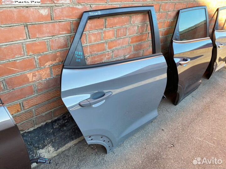 Дверь задняя правая б/у Hyundai Tucson 3 TL