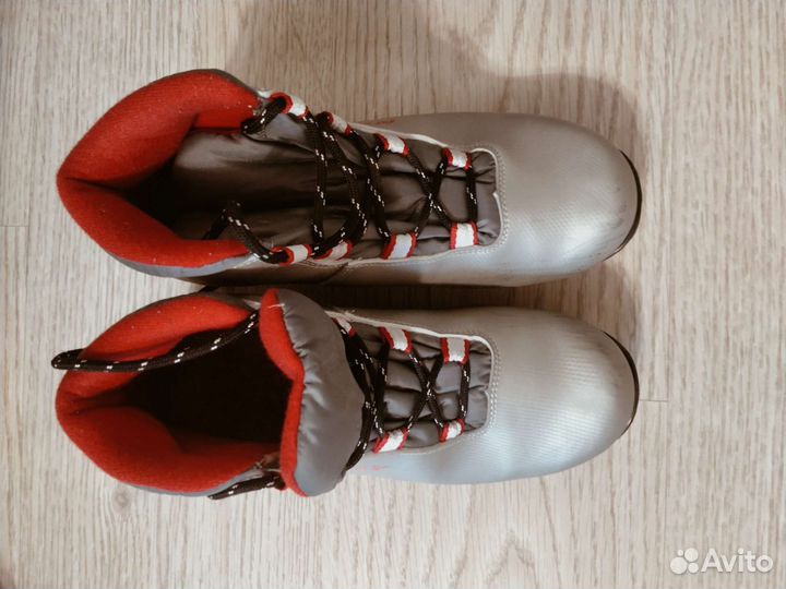 Лыжи и лыжные ботинки Nordway