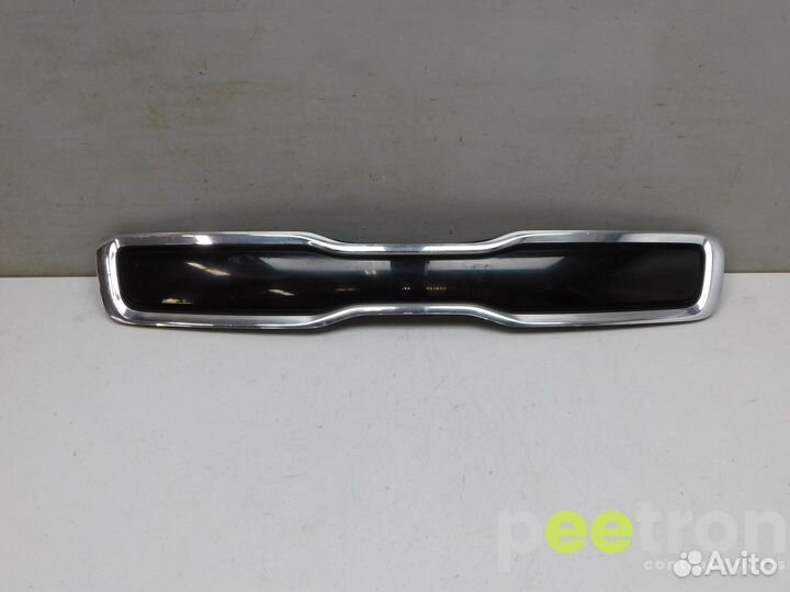 Б/У Б/У Решетка радиатора б/у 86352B2000