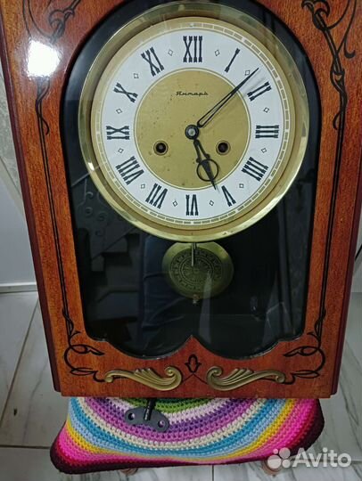 Часы Янтарь