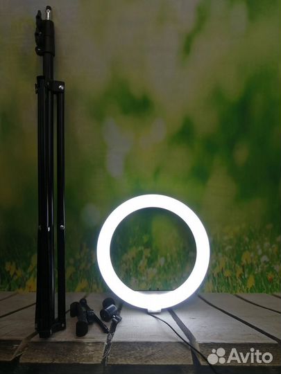 Кольцевая лампа 26 см