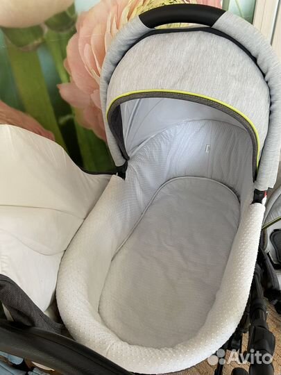 Коляска zippy 3 в 1