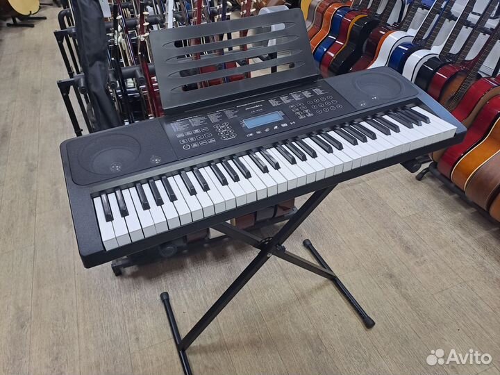 Синтезатор русифицированный со стойкой