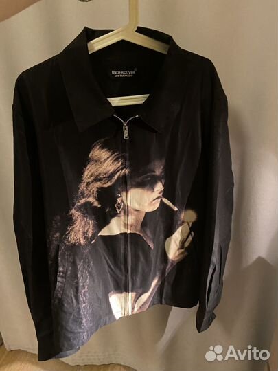 Ветровка Undercover На Руках