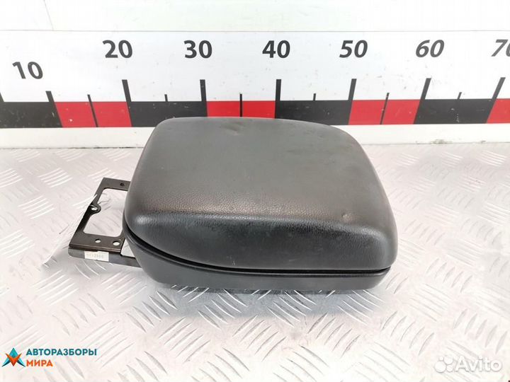 Подлокотник Suzuki Grand Vitara рест. 2006