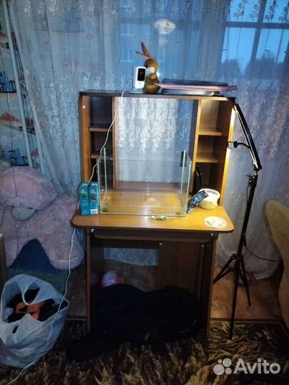 Стол компьютерный