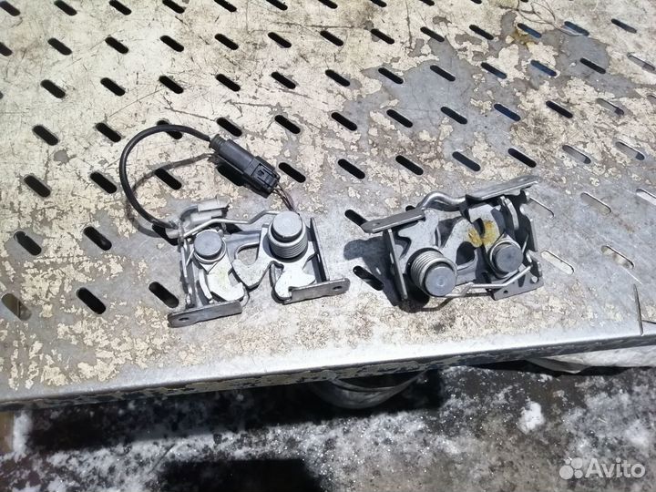 Замок капота BMW X4 F26 X3 F25