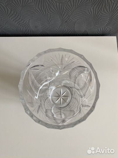 Хрустальная ваза