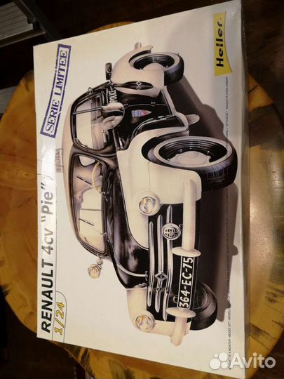 Коллекционные модели автомобилей 1/24