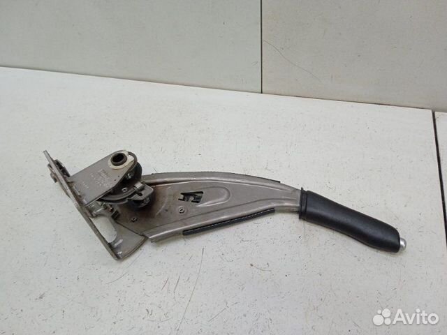 Рычаг стояночного тормоза Land Rover Freelander 2