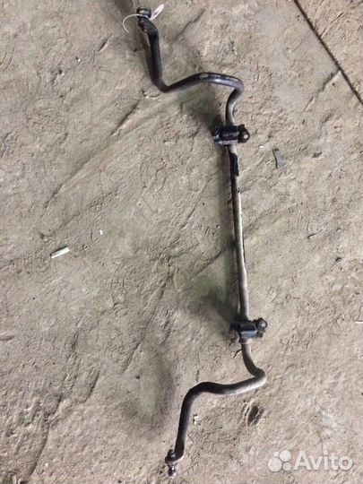 Стабилизатор передний Nissan Teana J31