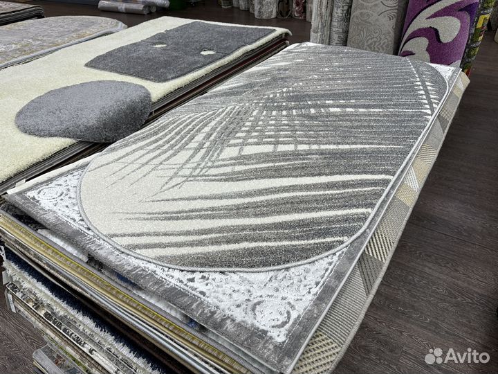 Ковер новый 100х200 см