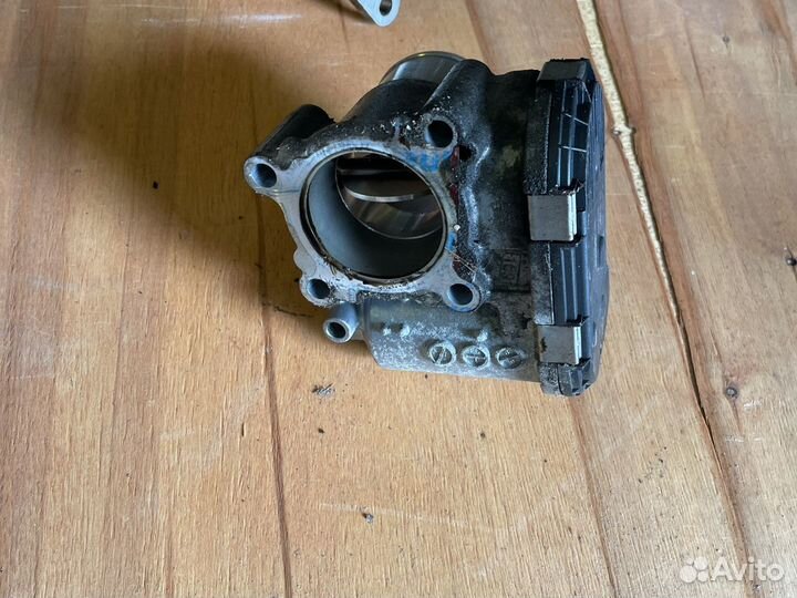 Дроссельная заслонка m9r