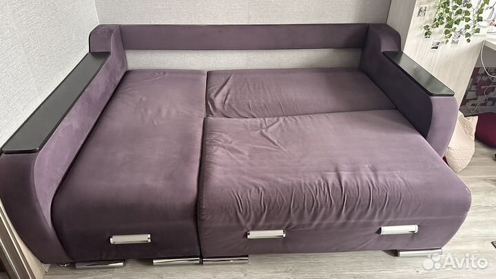 Угловой диван