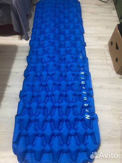 Надувной коврик матрас naturehike
