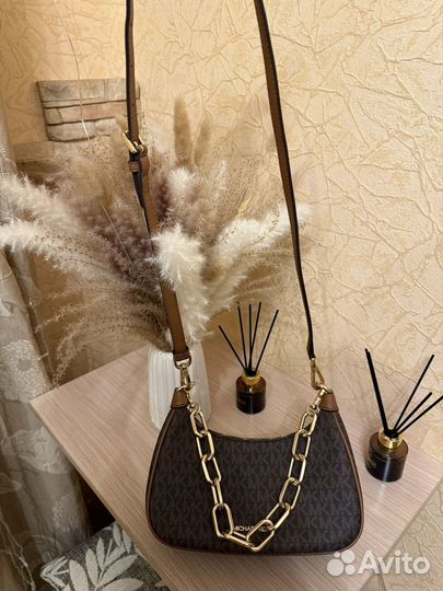 Сумка michael kors cora medium