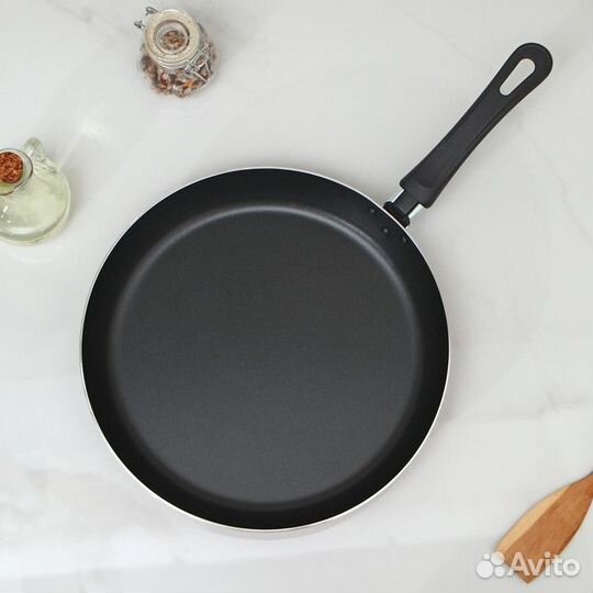 Сковорода 'Эксперт', d28 см, антипригарное покрыти
