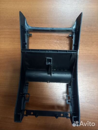 Накладка подлокотника Skoda Octavia A5