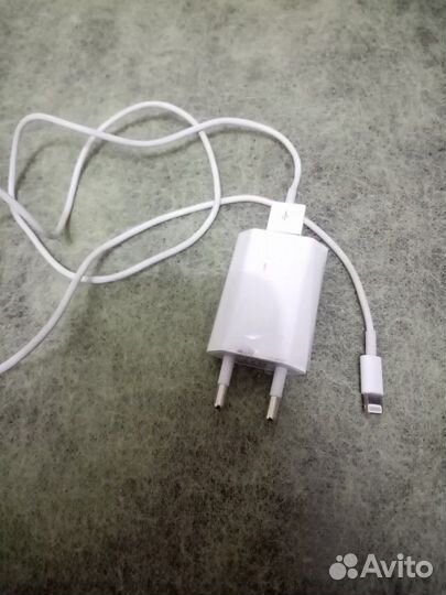 Зарядное устройство на iPhone