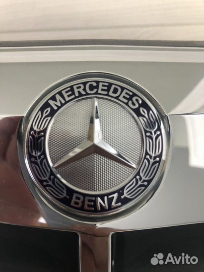 Решетка радиатора mercedes w204