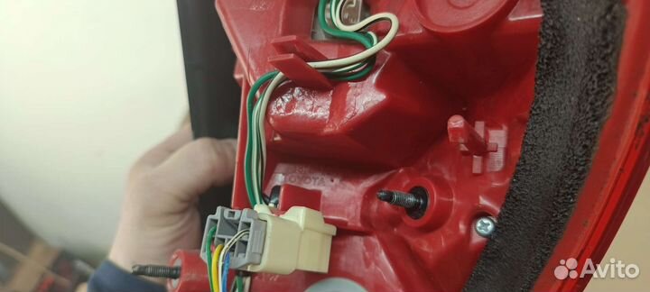 Фонарь Левый Toyota Rav 4 III XA30 05-2008 дорест