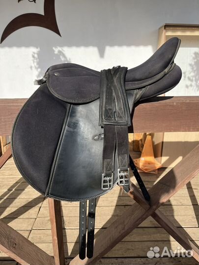 Седло для лошади универсальное