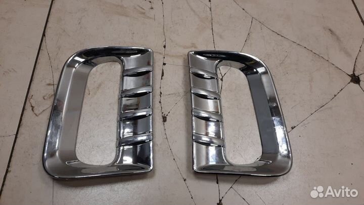 Окантовка воздухозаборника моторного отсека