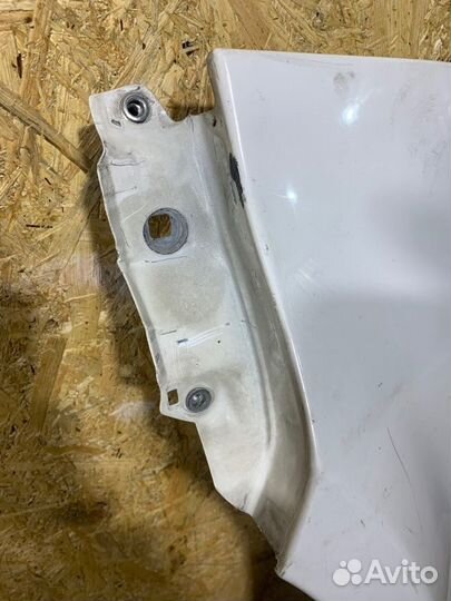 Крыло переднее левое Land Rover Range Rover Sport