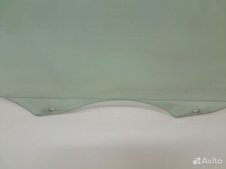 Стекло двери передней правой BMW 3-series E90/E91