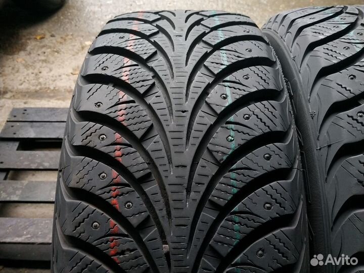 Goodyear UltraGrip Extreme 225/60 R17 99T