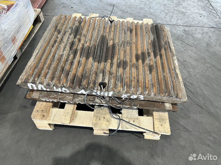 Плиты дробящие из наличия и под заказ