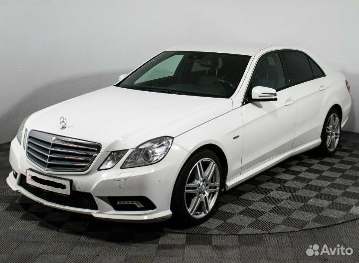 Стекло фары Mercedes E klass W212 Дорестайлинг