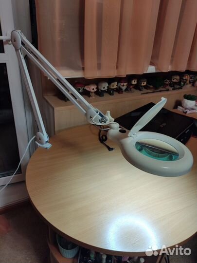 Лупа настольная