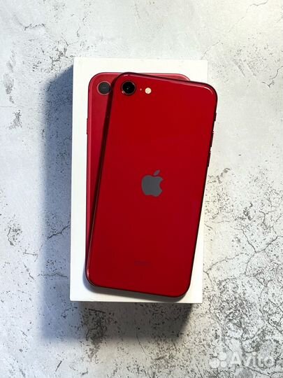 iPhone SE (2020), 64 ГБ