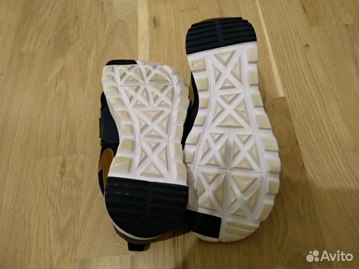 Кроссовки Nike 37р