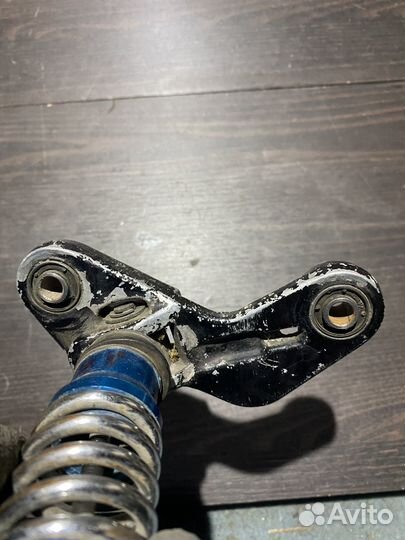 Кронштейн левой подножки для Suzuki GSX600F Katana