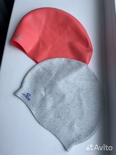 Купальники Adidas и шапочки для плавания