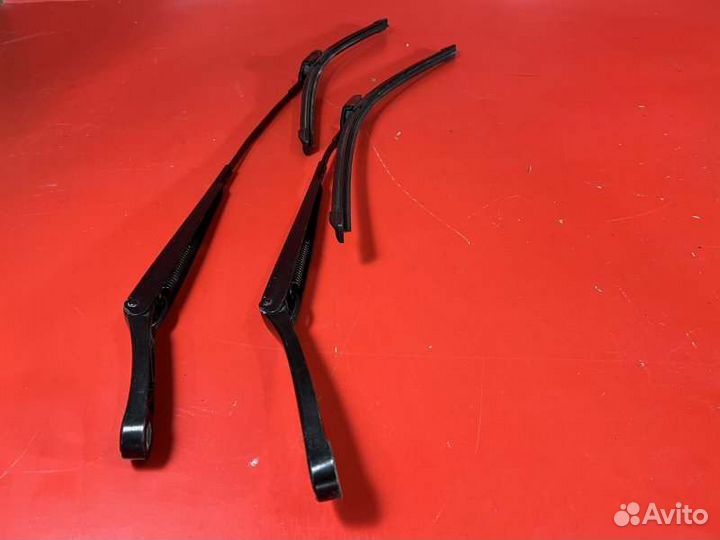 Поводок дворников Skoda Yeti 1.2 CBZ 2011