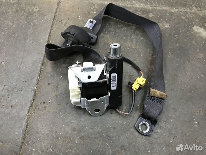 Ремень безопасности Chevrolet Camaro V 2010-2015